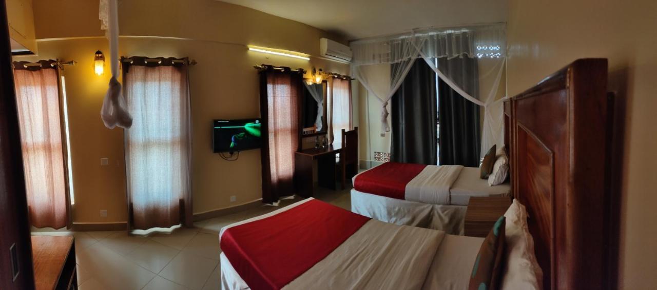 Pulickal Airport Hotel Entebbe Zewnętrze zdjęcie